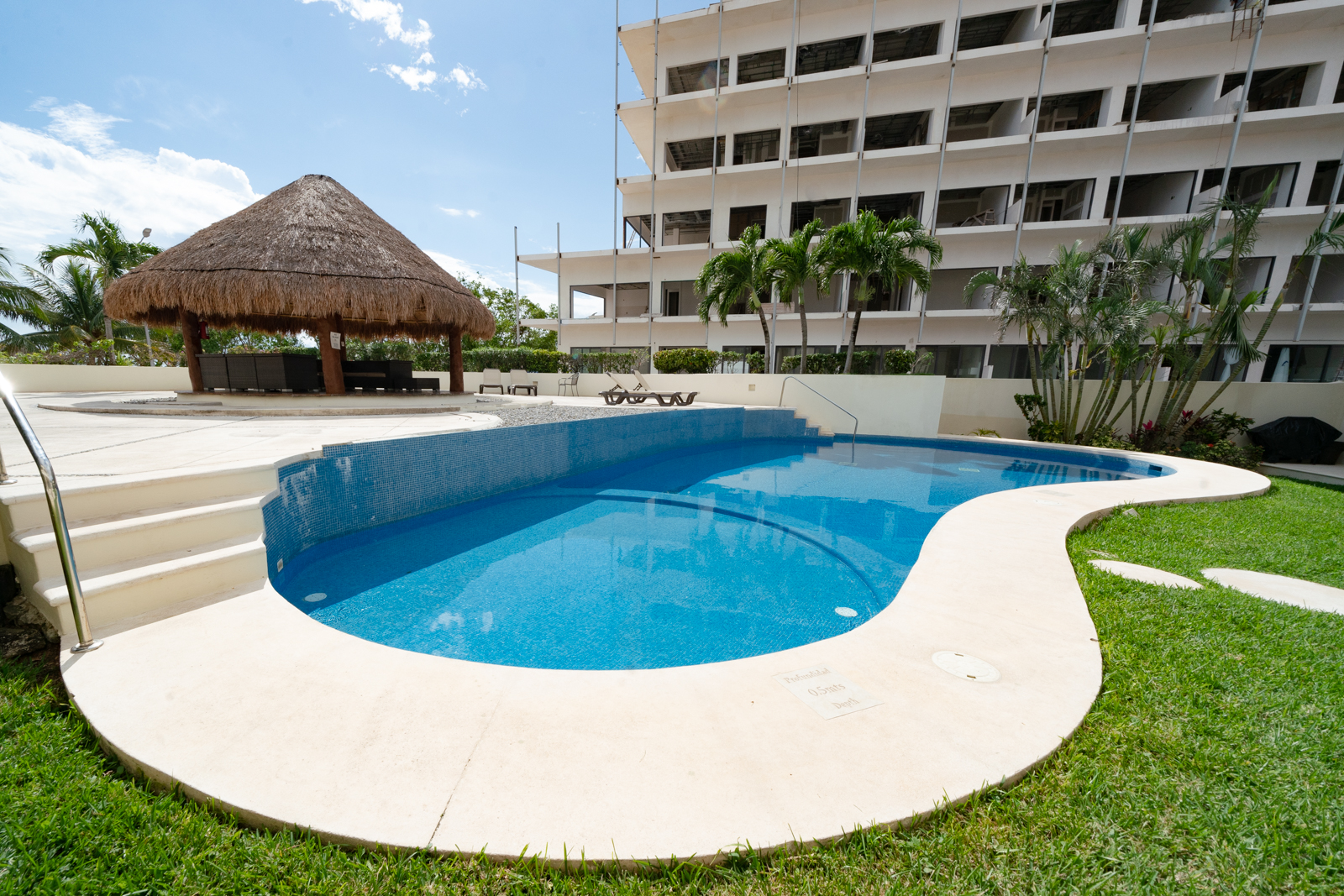 luna maya condominiums playa del carmen