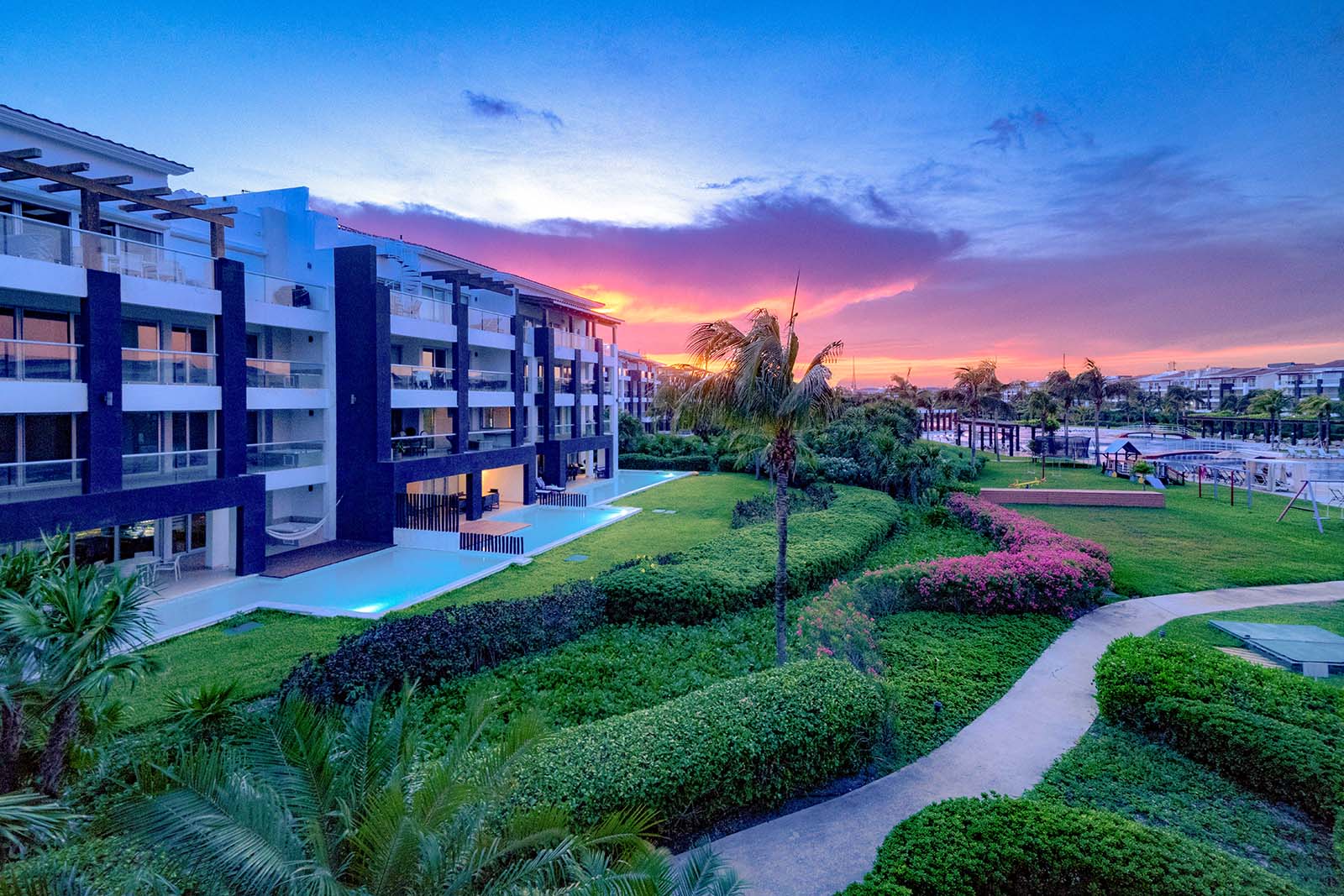 mareazul condos playa del carmen