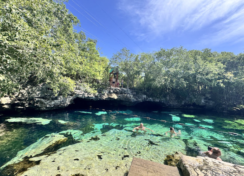 Cenote Azul, Playa del Carmen